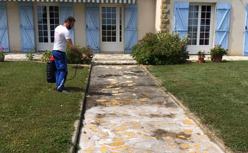 TRAVAUX DE TOITURE : Ardoise, bac acier et tuile. Dépannage urgent de votre toit. Pose faitage dans les Pyrénées-Atlantiques (64) DS TOITURE 64 : Couvreur